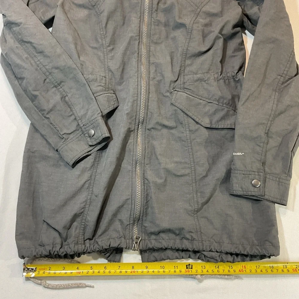 Eddie Bauer Dark Gray Rain Coat Light Parka Size M, Shell 73% Nylon Hood Pockets